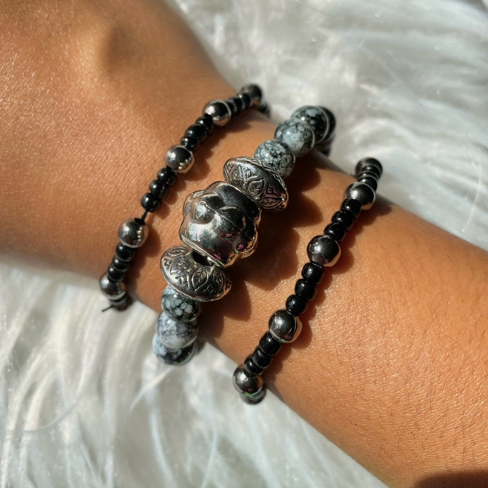 3 piece stackable bracelet, black bead bracelet